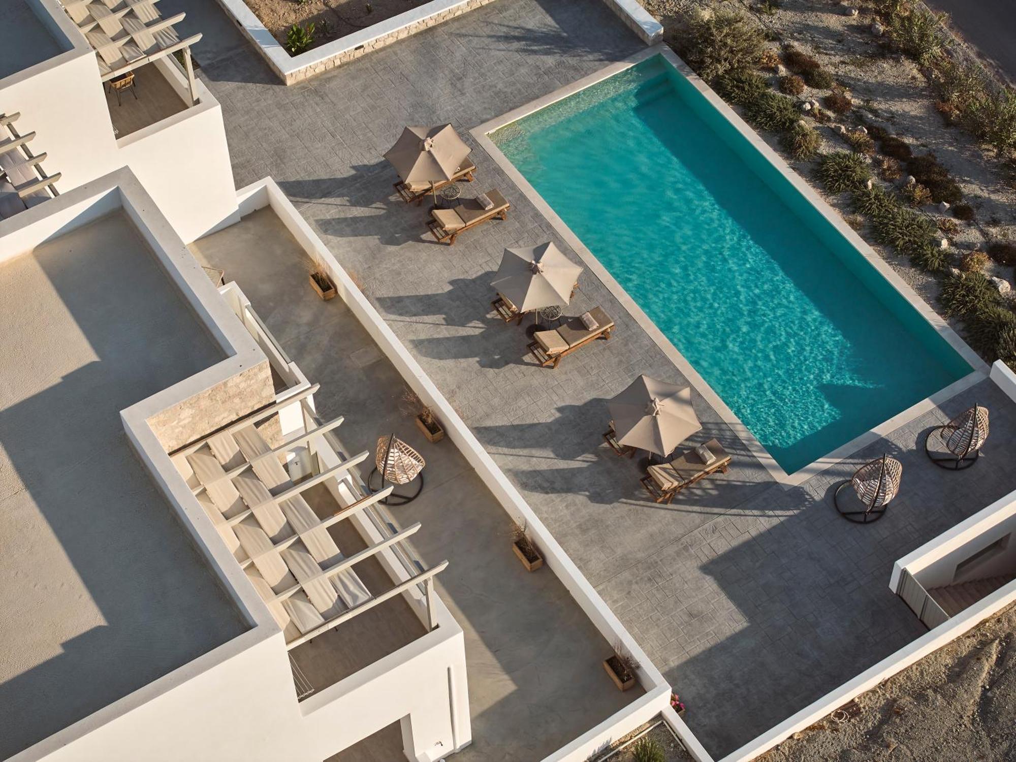 Kedros Milos Suites Adamantas  ภายนอก รูปภาพ