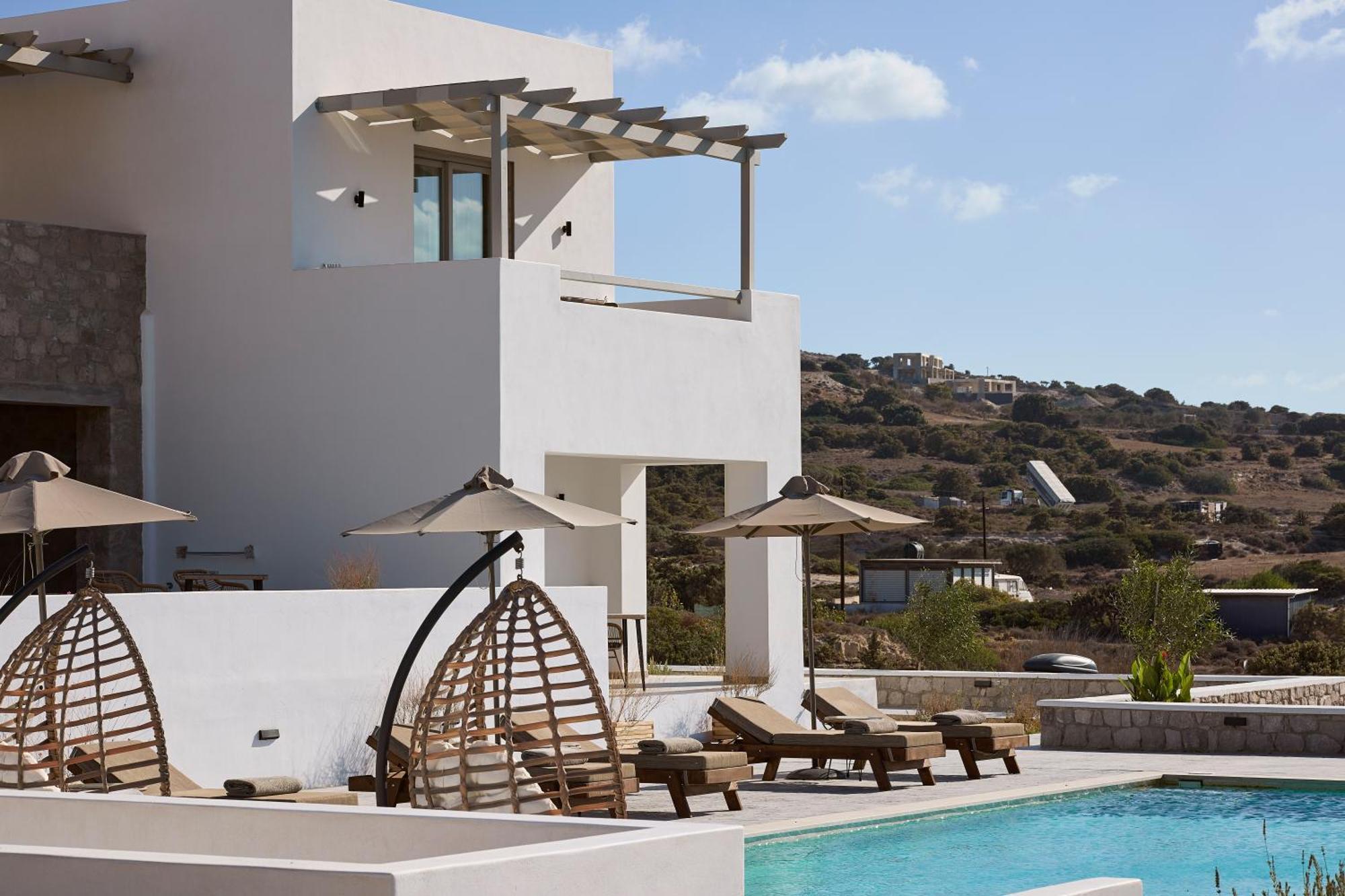Kedros Milos Suites Adamantas  ภายนอก รูปภาพ
