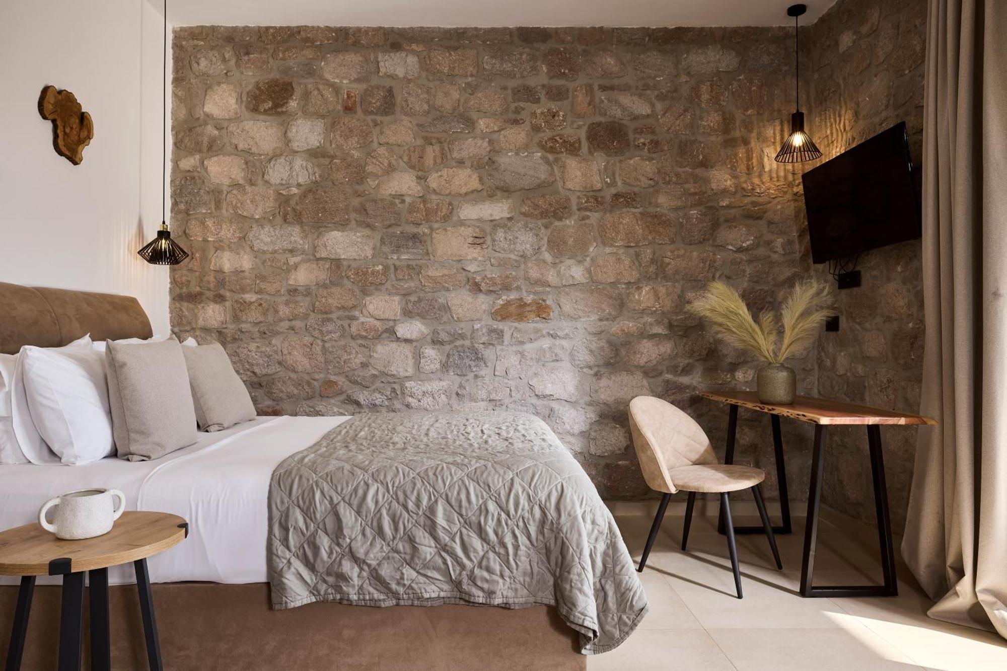Kedros Milos Suites Adamantas  ภายนอก รูปภาพ